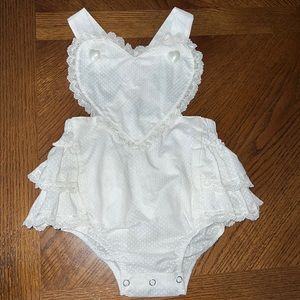 Like New Baby Girl White Heart Shaped Polka Dot Romper, size 18-24 months!